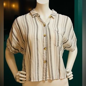 Aeropostale Cropped Button Top